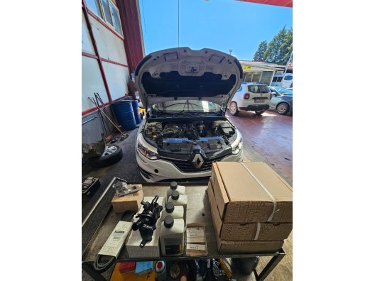Uşak Renault Oto Tamirci | Megane IV 1.3 TCe Hararet Sorunu ve Termostat Değişiminin Önemi - Gold Auto Renault Dacia Özel Servisi