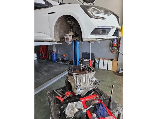 Uşak Renault Şanzıman Tamircisi | Baskı Balata Değişimi ve Şanzıman Arızalarında Profesyonel Çözümler - Gold Auto Renault Dacia Özel Servisi