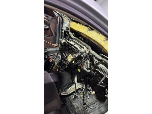 Oto Elektrik Arıza Tespiti ve Elektrik Onarım Hizmeti - Uşak SEYHAN Oto Elektrik Yol Yardım